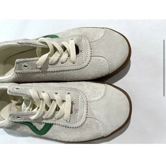 Vans Sport Low Sneakers in Cream Green Detail - Picture 2 of 8